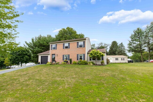 Building Photo - 24 Knollwood Dr
