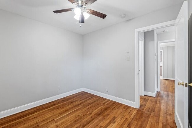 Building Photo - Updated Home- Near State Street! LR, DR, J...