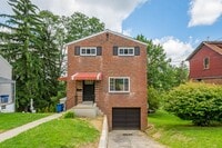 Building Photo - AVAILABLE SEPT 1ST!! GORGEOUS 3 BEDROOM IN...