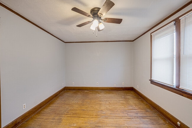 Building Photo - 814 22nd Ave