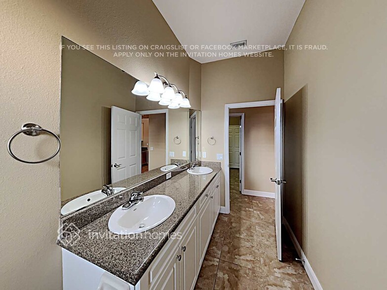 Building Photo - 4430 Winding Oaks Cir