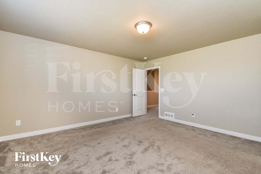 Building Photo - 10178 Luneth Dr