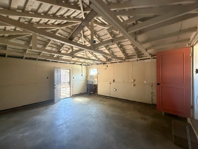 Building Photo - 34 E Alpine Ave