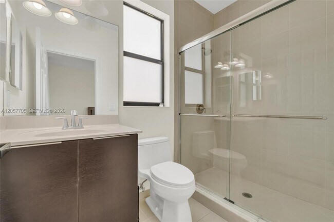 Building Photo - 10204 NW 86th St