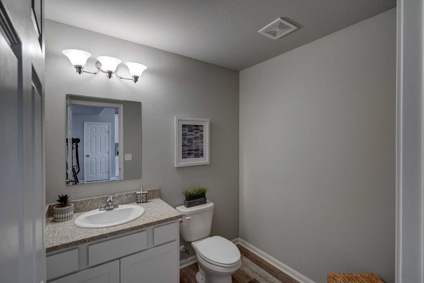 Building Photo - 605 McKay Way