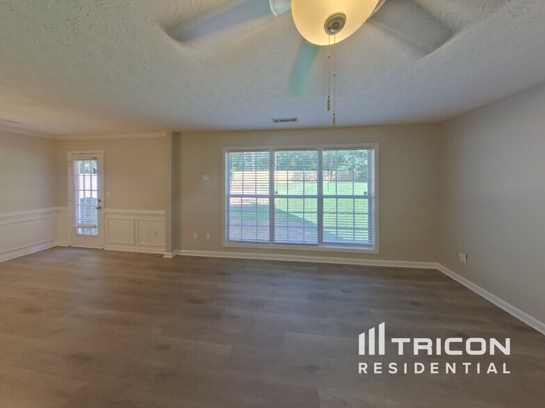 Building Photo - 1132 St Phillips Ct