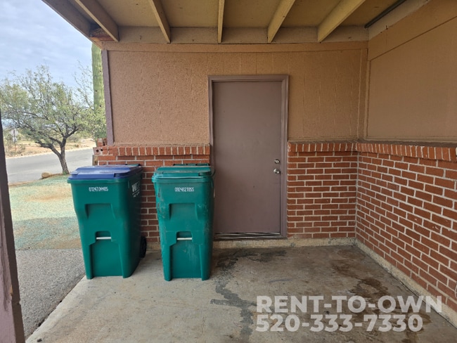 Building Photo - 15965 N Forecastle Ave