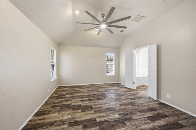 Building Photo - 141 Comanche Trail