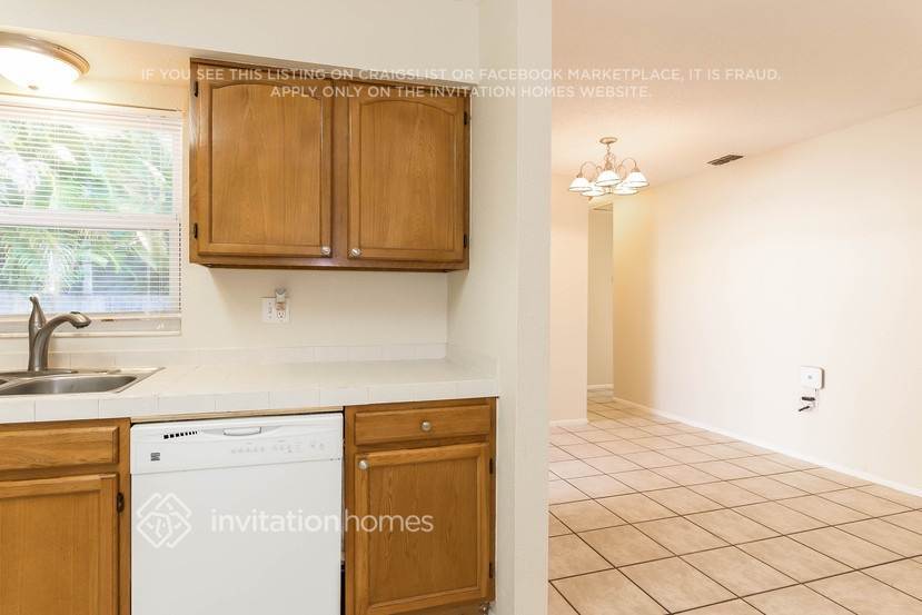 Building Photo - 5843 60th St N