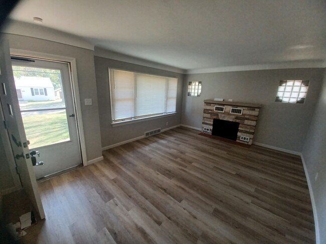 Building Photo - 3351 Wismer Rd