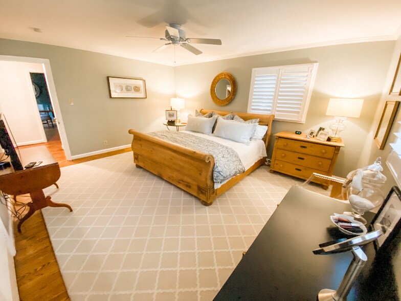 Building Photo - 3814 Churchill Cir