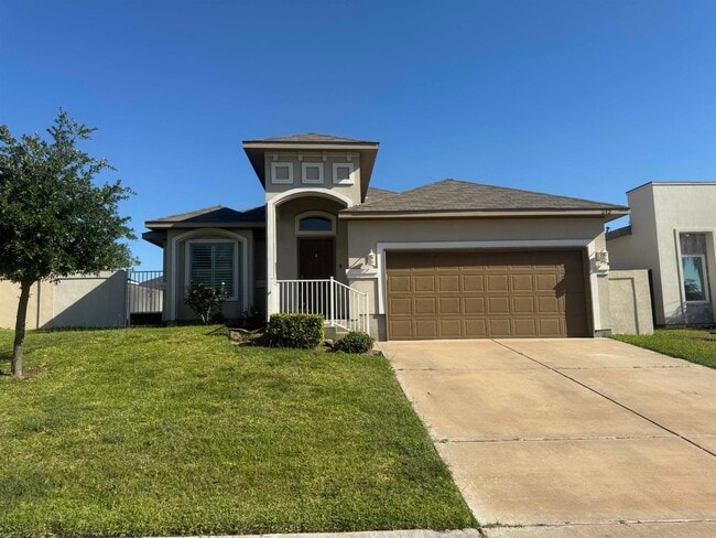 Primary Photo - 212 Sandhill Oak