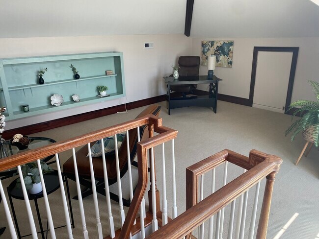 Building Photo - 136 Inlet Point Dr