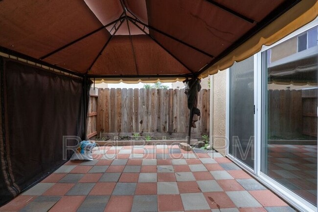 Building Photo - 3665 Venice Ave