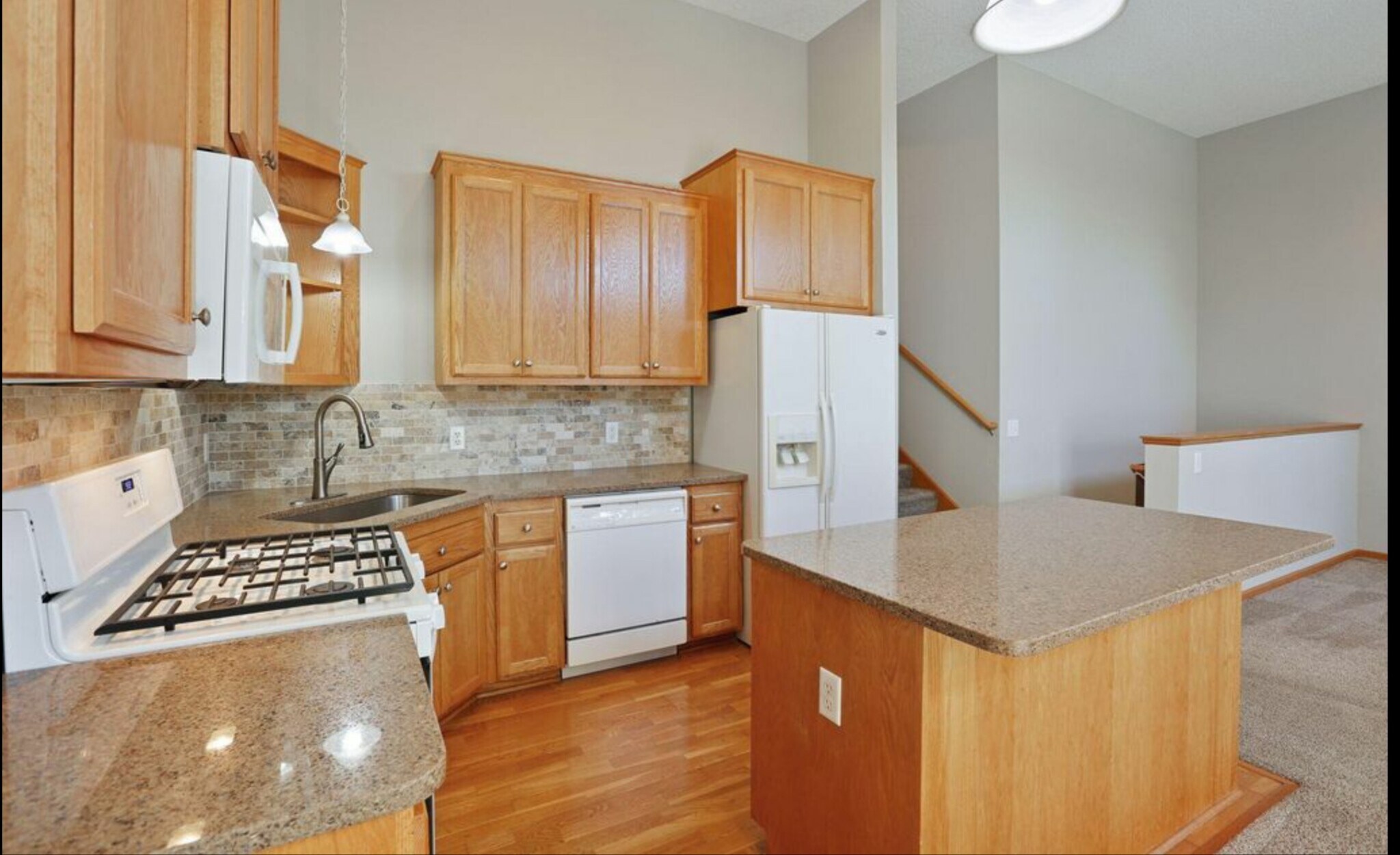 Building Photo - 8437 W 149th St