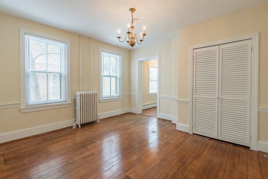 Building Photo - 239 Dean St