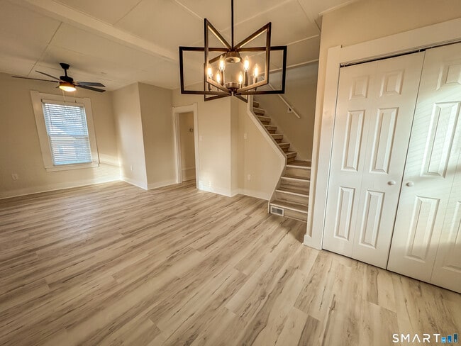 Building Photo - 72 Stewart St