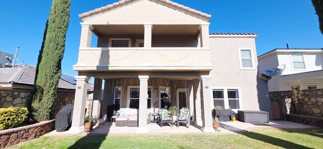 Building Photo - Stunning 4 bedroom, 3 bath home in West El Paso! NO APPLICATION OR ADMIN FEE!