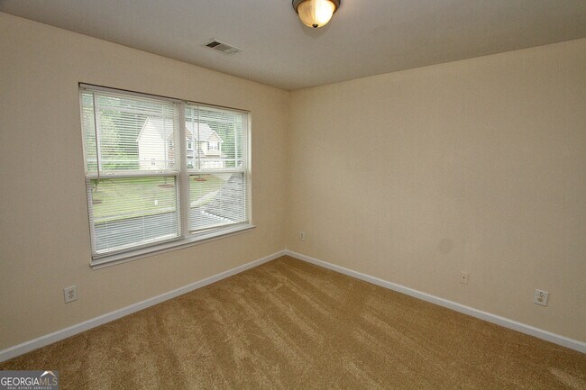 Building Photo - 728 Castle Top Ct SE