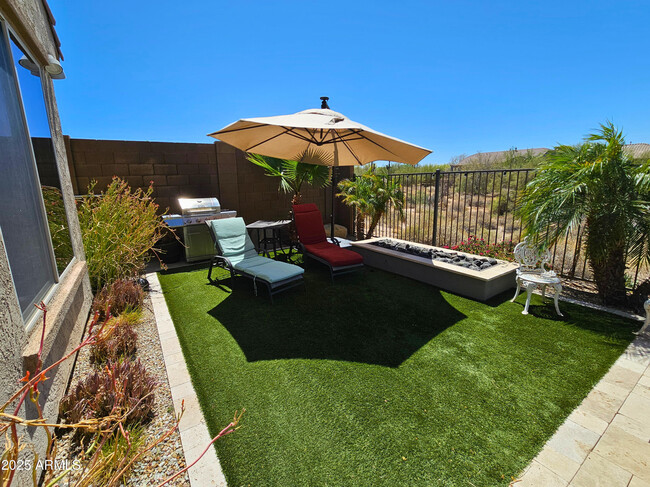 Building Photo - 5947 E Sienna Bouquet Pl