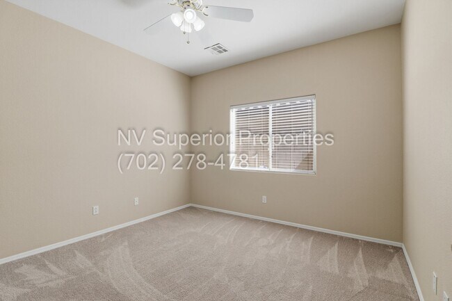 Building Photo - SE!! 4 Bedrooms!! Single Story!!! 3 Car Garage!!! Gated!! Water Conditioner!! All Appliances!!! F...