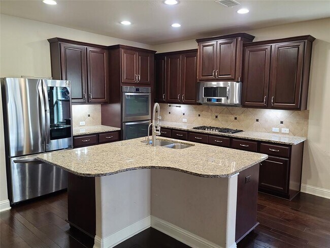 Building Photo - 708 Williams Way