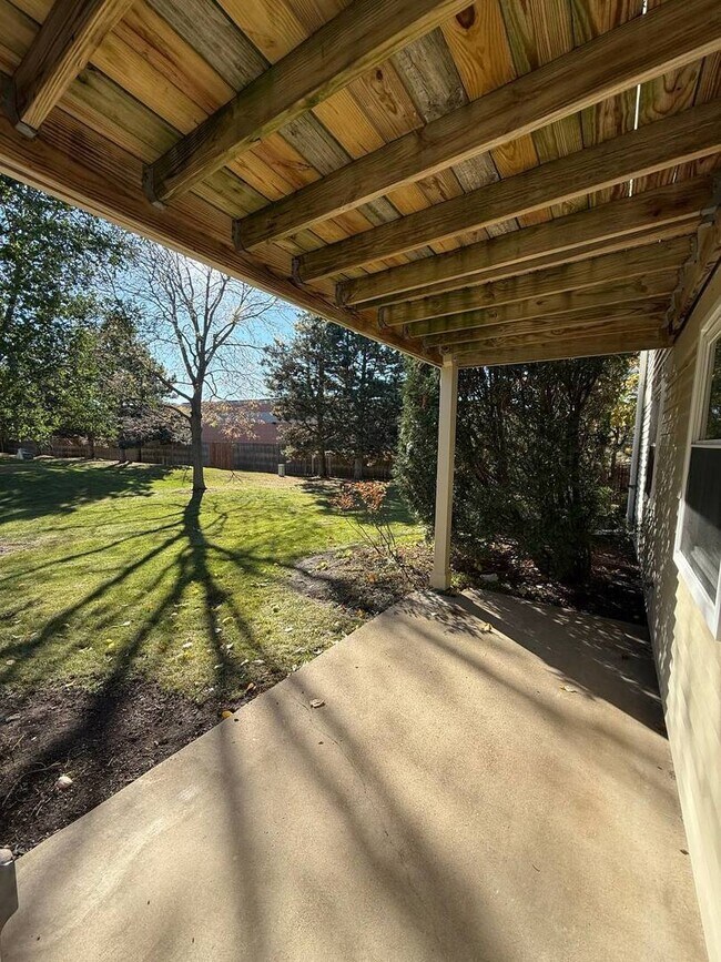 Building Photo - 2403 Mallow Ct