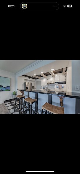 Building Photo - 1100 Erie Ave