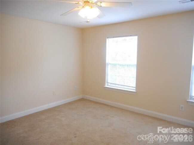 Building Photo - 2472 Ryerson Ct
