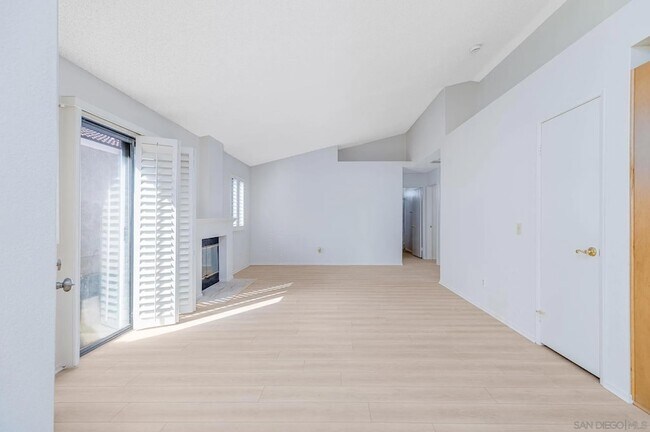 Building Photo - 27971 Red Dawn Dr