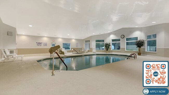 Building Photo - Fully Furnished 2BR Condo in Hilton Head’s North End – $150 Off First Month’s Rent!