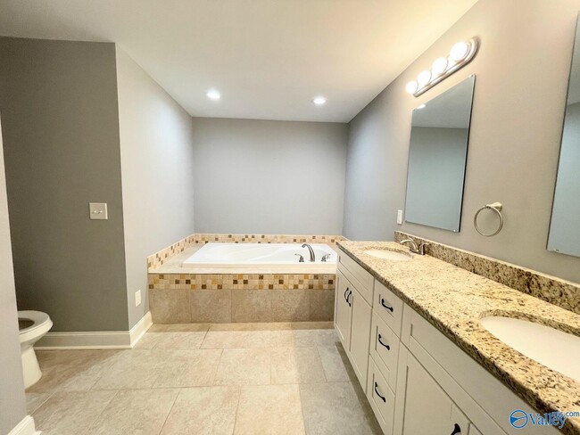 Building Photo - 6659 Steeplechase Dr NW