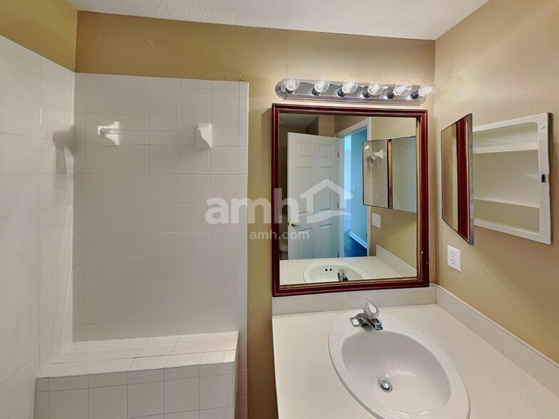 Building Photo - 6673 Bouganvillea Crescent Dr