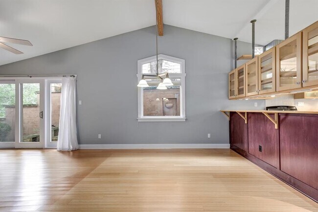 Building Photo - 2117A Rabb Rd
