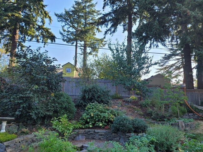 Building Photo - 1110 SE 113th Ave