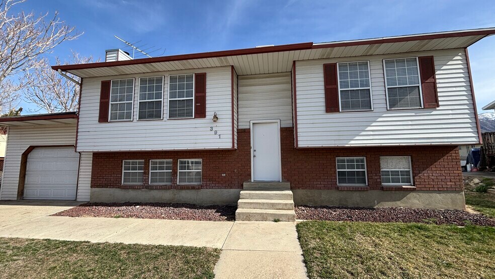 Building Photo - 391 S 1000 W St