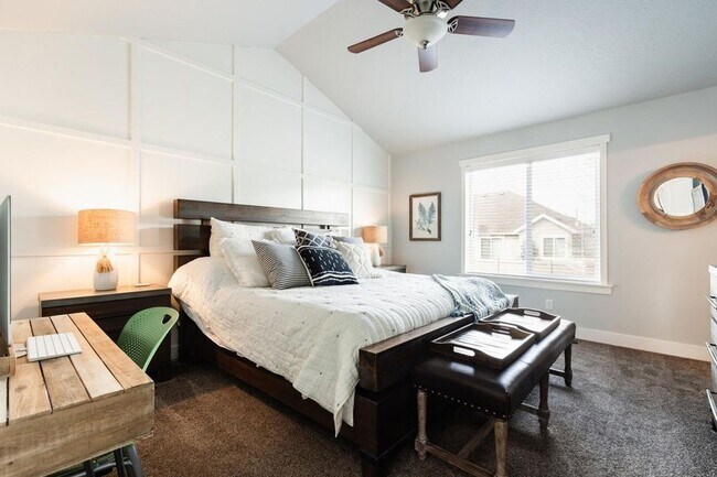 Building Photo - Aspen Pointe Heber Home