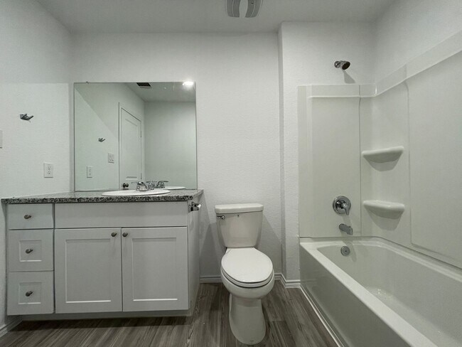 Building Photo - Single family home for rent
