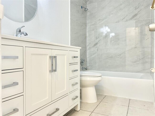 Building Photo - 10708 Brice Ct