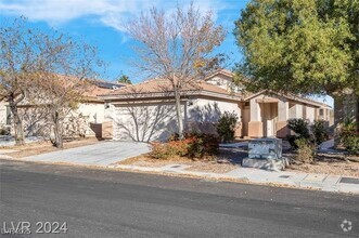 Building Photo - 10960 Vallerosa St