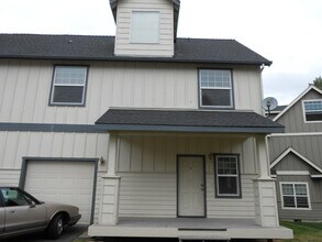 Building Photo - 449-1760 Lotus