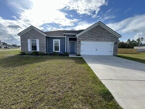 Building Photo - House for Rent