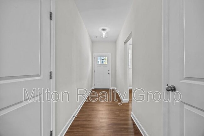 Building Photo - 63 Village Edge Dr