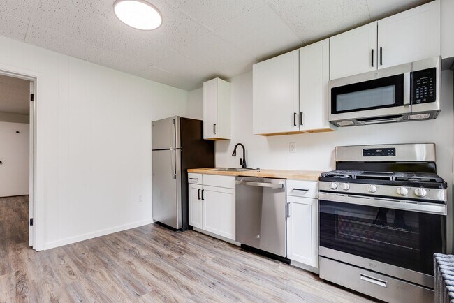 Building Photo - 2059 Fair Ave