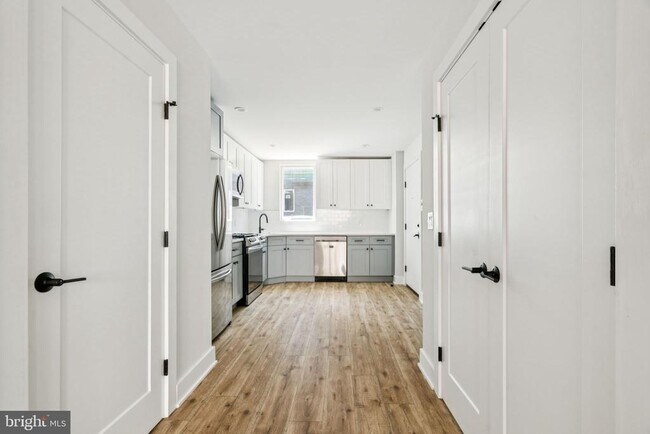 Building Photo - 1437 Parrish St