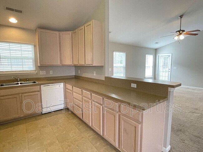 Building Photo - 610 Savannah River Dr