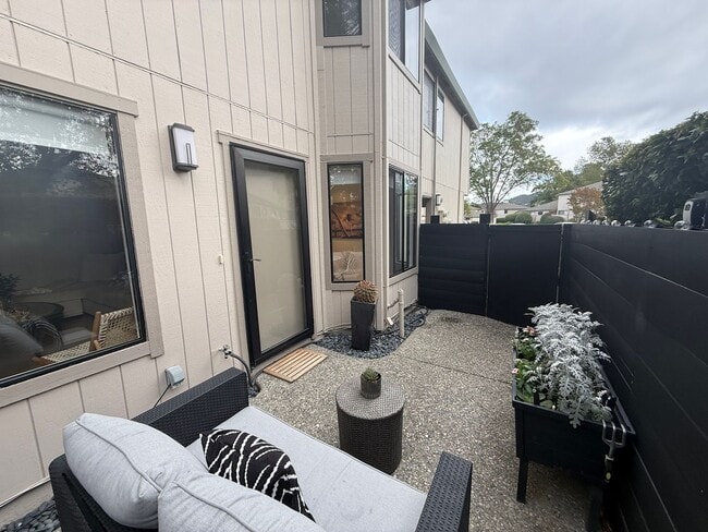 Building Photo - UPDATED TWO BEDROOM / ONE BATH TWO-STORY C...