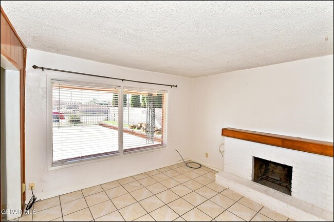 Building Photo - 7817 Caliche Dr