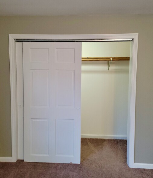 Oversized Closet - 128 Malden St