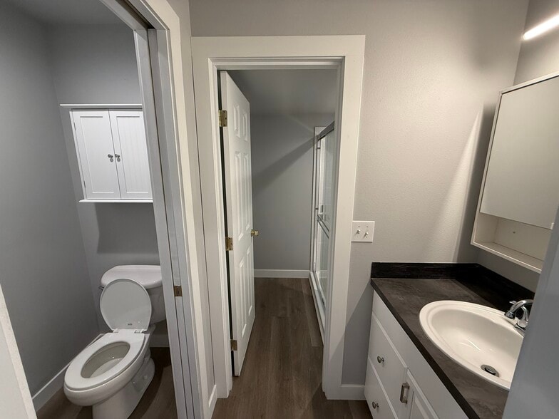 Bathroom area - 8465 S 16th St